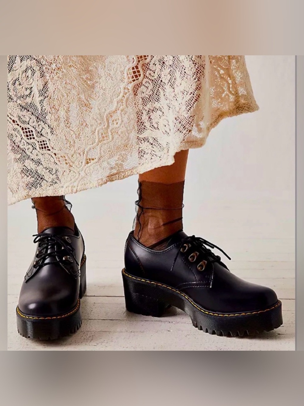 Last price!Doc Marten Leona lo heeled Oxford shoe